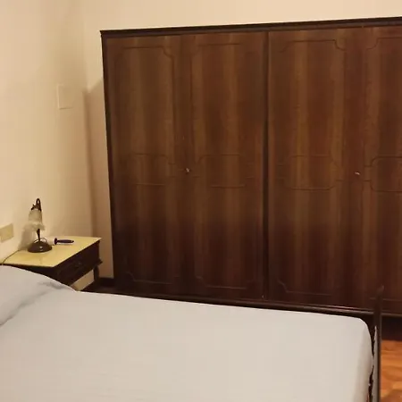 Casa Della Nonna Apartment *
