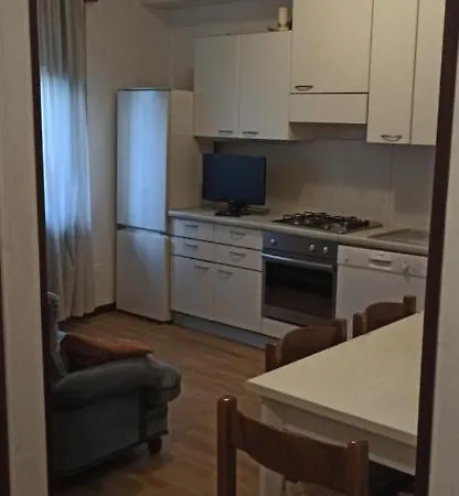 Casa Della Nonna Apartment *